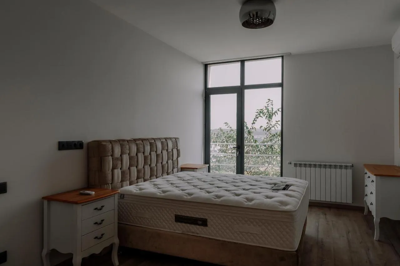 Lisi Veranda Villa Тбилиси